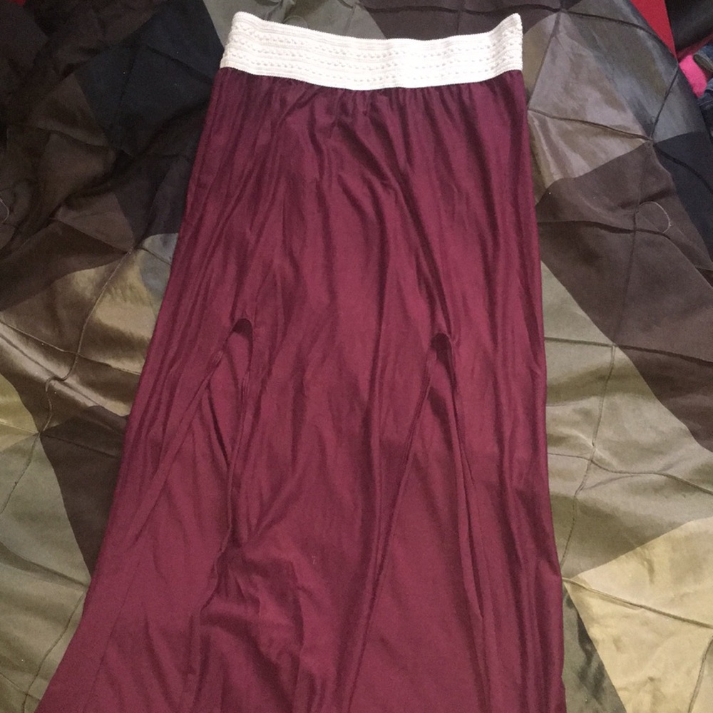 Maroon 2 Splitted Skirt